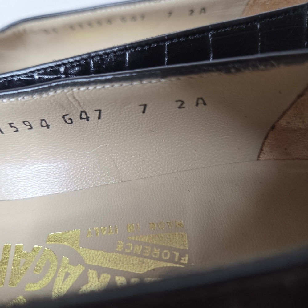 Salvatore Ferragamo Black Croc Embossed Leather Pumps Block Heel Sz 7 2A Narrow - Picture 5 of 16